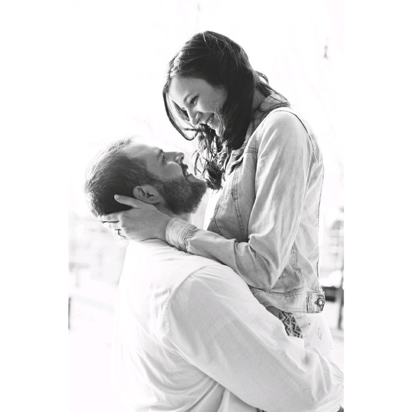 Meet your Posher, Tiffany - Picture 1 of 1